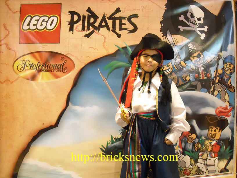 lego giant pirate